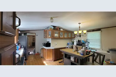 706 W Cleveland Avenue, Seadrift, TX 77983 - Photo 7