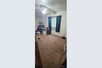 706 W Cleveland Avenue, Seadrift, TX 77983 - Photo 17