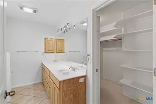 1559 Golden Sage Dr, Seguin, TX 78155 - Photo 21