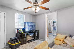 128 Riverview Rd, Mcqueeney, TX 78123 - Photo 11