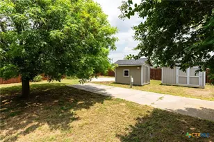 148 Sunflower, Lampasas, TX 76550 - Photo 29