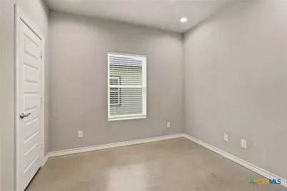 611 E Martindale Street #A & B, Seguin, TX 78155 - Photo 7