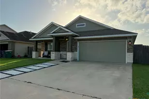 210 Cobble Stone Ct, Victoria, TX 77904 - Photo 3