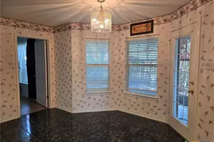 120 Gardenridge Dr, Seguin, TX 78155 - Photo 5