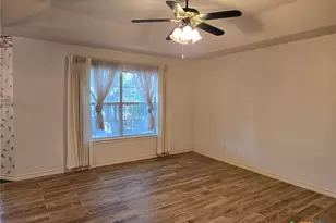 120 Gardenridge Dr, Seguin, TX 78155 - Photo 3