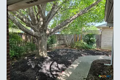 120 Gardenridge Drive, Seguin, TX 78155 - Photo 17