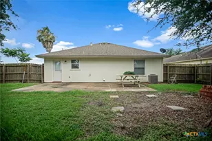 314 Rouen Dr, Port Lavaca, TX 77979 - Photo 7