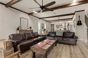 1033 Gruene Rd, New Braunfels, TX 78130 - Photo 13