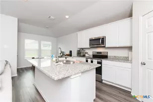 1916 Deodar Dr, Belton, TX 76513 - Photo 5