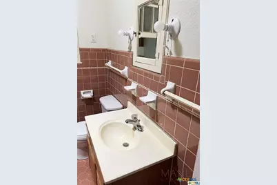 809 N 8th Street, Temple, TX 76501 - Photo 15