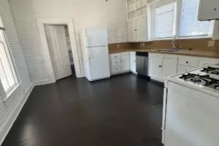 302 Burleson St, Kyle, TX 78640 - Photo 5