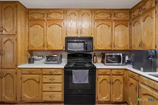 731 Baines St, Salado, TX 76571 - Photo 9
