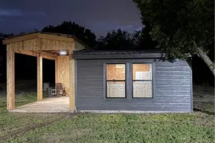 547 N Central Ave, New Braunfels, TX 78130 - Photo 11