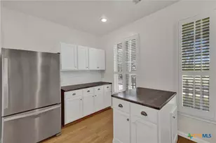 2043 Nevada St, San Marcos, TX 78666 - Photo 9