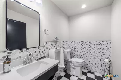 210 E Central Avenue #F, Belton, TX 76513 - Photo 9