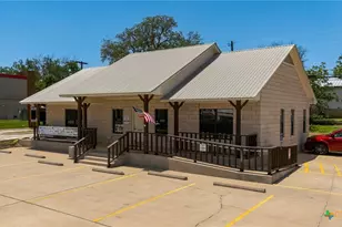 408 N Key Ave, Lampasas, TX 76550 - Photo 1