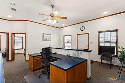 408 N Key Avenue, Lampasas, TX 76550 - Photo 11