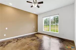 1110 County Rd 1045, Lampasas, TX 76550 - Photo 15