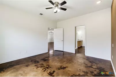 1110 County Road 1045, Lampasas, TX 76550 - Photo 17