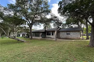826 Timber, New Braunfels, TX 78130 - Photo 37
