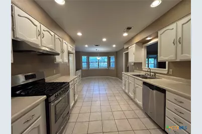 826 Timber, New Braunfels, TX 78130 - Photo 15