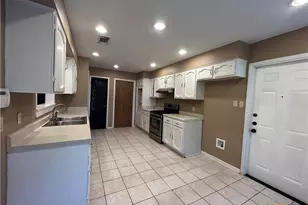 826 Timber, New Braunfels, TX 78130 - Photo 17