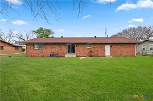 273 Meadow Ave, New Braunfels, TX 78130 - Photo 21