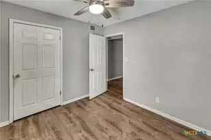 106 Rebecca Ln, Victoria, TX 77901 - Photo 11
