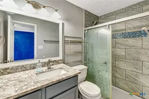 106 Rebecca Ln, Victoria, TX 77901 - Photo 17
