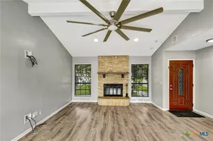 106 Rebecca Ln, Victoria, TX 77901 - Photo 3