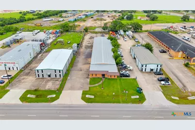 3305 US Highway 59, Victoria, TX 77905 - Photo 3