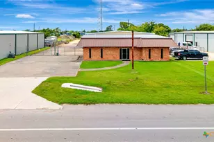 3305 US Hwy 59, Victoria, TX 77905 - Photo 1