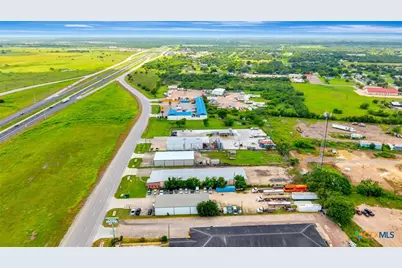 3305 US Highway 59, Victoria, TX 77905 - Photo 25