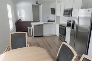 121 Rowdy Yates Wy, Jarrell, TX 76537 - Photo 5