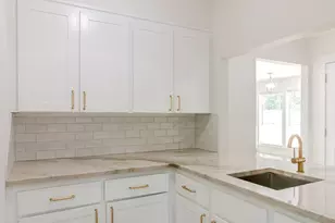 105 Spokane St, Victoria, TX 77904 - Photo 9