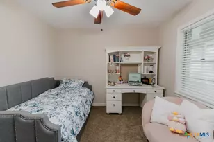 291 N Mesquite Dr, Victoria, TX 77905 - Photo 25