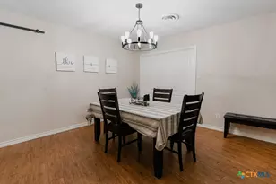 291 N Mesquite Dr, Victoria, TX 77905 - Photo 9