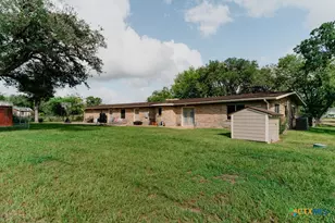 291 N Mesquite Dr, Victoria, TX 77905 - Photo 31