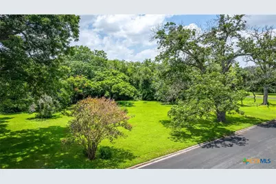 24 Glen Cove Drive, Seguin, TX 78155 - Photo 9