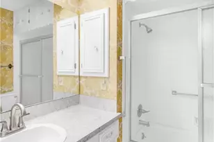 608 Rosewood Dr, Victoria, TX 77901 - Photo 13
