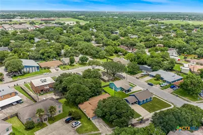 608 Rosewood Drive, Victoria, TX 77901 - Photo 35