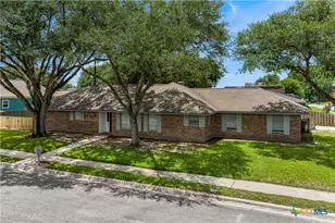 608 Rosewood Dr, Victoria, TX 77901 - Photo 1