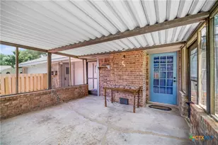 608 Rosewood Dr, Victoria, TX 77901 - Photo 25