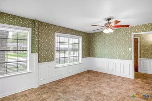 608 Rosewood Dr, Victoria, TX 77901 - Photo 5