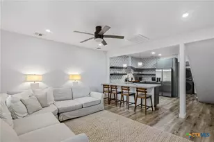 502 W Houston Ave, Seadrift, TX 77983 - Photo 3
