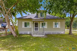 502 W Houston Ave, Seadrift, TX 77983 - Photo 1