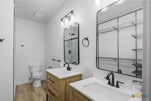 502 W Houston Ave, Seadrift, TX 77983 - Photo 9