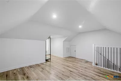 502 W Houston Avenue, Seadrift, TX 77983 - Photo 13