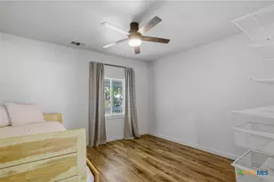 502 W Houston Ave, Seadrift, TX 77983 - Photo 11