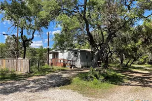 629 Buck Trail, Canyon Lake, TX 78133 - Photo 3